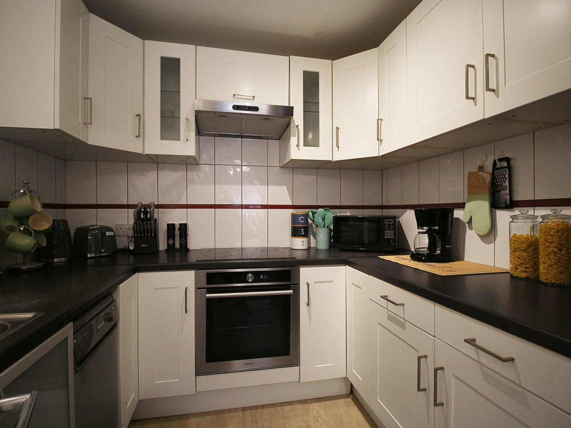 Luxury 2bdr - Free Parking Rg1 Reading